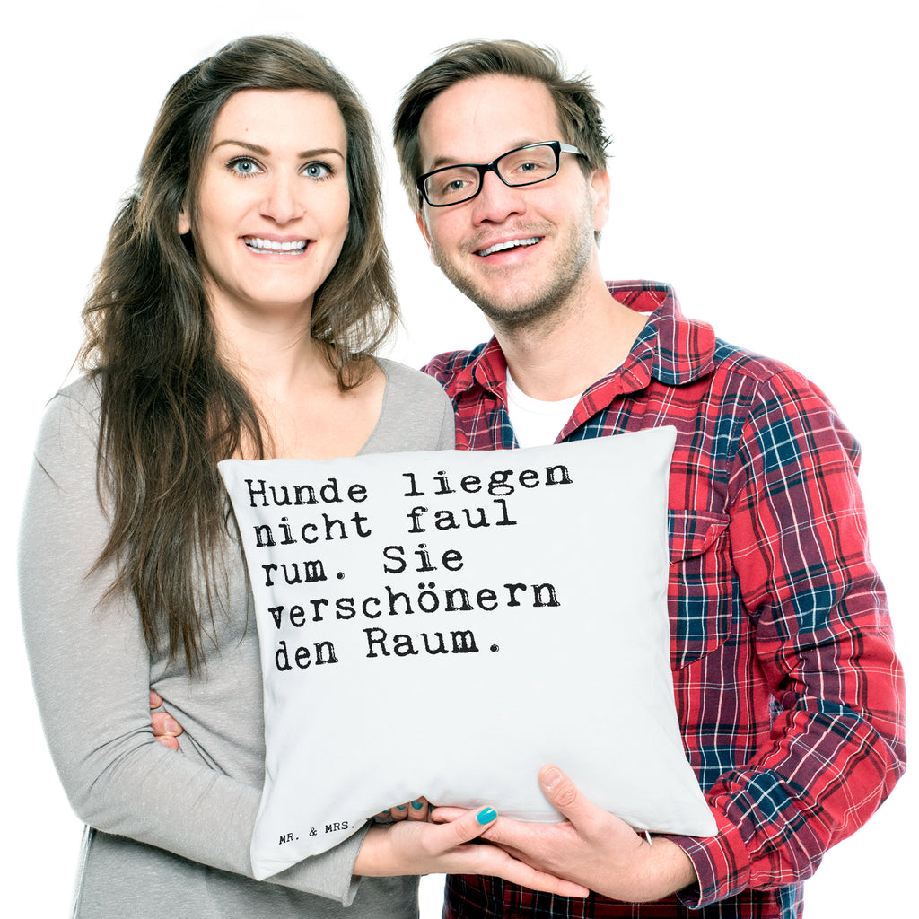 40x40 Kissen Sprüche und Zitate Hunde liegen nicht faul rum. Sie verschönern den Raum. Kissenhülle, Kopfkissen, Sofakissen, Dekokissen, Motivkissen, Spruch, Sprüche, lustig, Weisheiten, Zitate, Spruch Sprüche Weisheiten Zitate Lustig Weisheit Worte