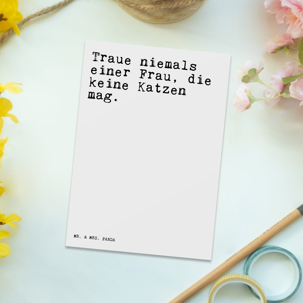 Postkarte Sprüche und Zitate Traue niemals einer Frau, die keine Katzen mag. Geschenkkarte, Grußkarte, Karte, Einladung, Ansichtskarte, Geburtstagskarte, Einladungskarte, Spruch, Sprüche, lustig, Weisheiten, Zitate, Spruch Sprüche Weisheiten Zitate Lustig Weisheit Worte