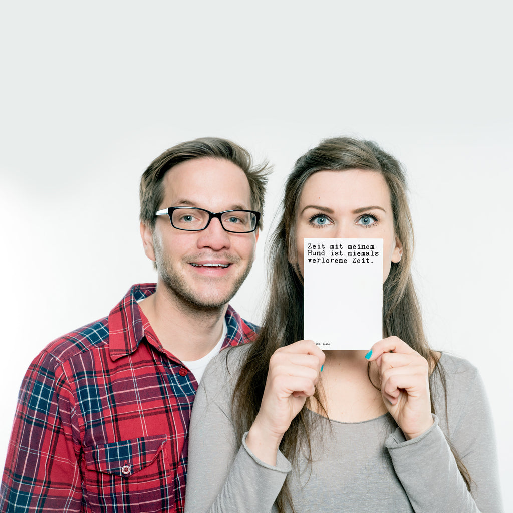 Postkarte Sprüche und Zitate Zeit mit meinem Hund ist niemals verlorene Zeit. Geschenkkarte, Grußkarte, Karte, Einladung, Ansichtskarte, Geburtstagskarte, Einladungskarte, Dankeskarte, Spruch, Sprüche, lustig, Weisheiten, Zitate, Spruch Sprüche Weisheiten Zitate Lustig Weisheit Worte