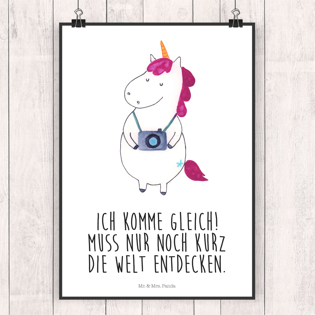 Poster Einhorn Fotograf Poster, Wandposter, Bild, Wanddeko, Küchenposter, Kinderposter, Wanddeko Bild, Raumdekoration, Wanddekoration, Handgemaltes Poster, Mr. & Mrs. Panda Poster, Designposter, Kunstdruck, Posterdruck, Einhorn, Einhörner, Einhorn Deko, Pegasus, Unicorn, Fotograf, Fotografie, Kamera, Reisen, Weltreise, Weltenbummler, Urlaub, Tourist, Kurztrip, Reise, Städtereise