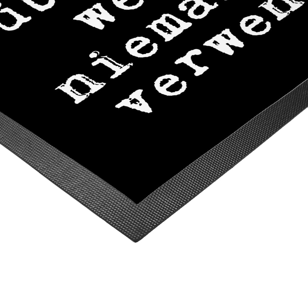 Fußmatte Fun Talk Eine wahre Freundschaft ist, wenn man alles über den anderen weiß, es aber niemals gegen ihn verwenden würde. Türvorleger, Schmutzmatte, Fußabtreter, Matte, Schmutzfänger, Fußabstreifer, Schmutzfangmatte, Türmatte, Motivfußmatte, Haustürmatte, Vorleger, Spruch, Sprüche, lustig, Weisheiten, Zitate, Glizer Spruch Sprüche Weisheiten Zitate Lustig Weisheit Worte