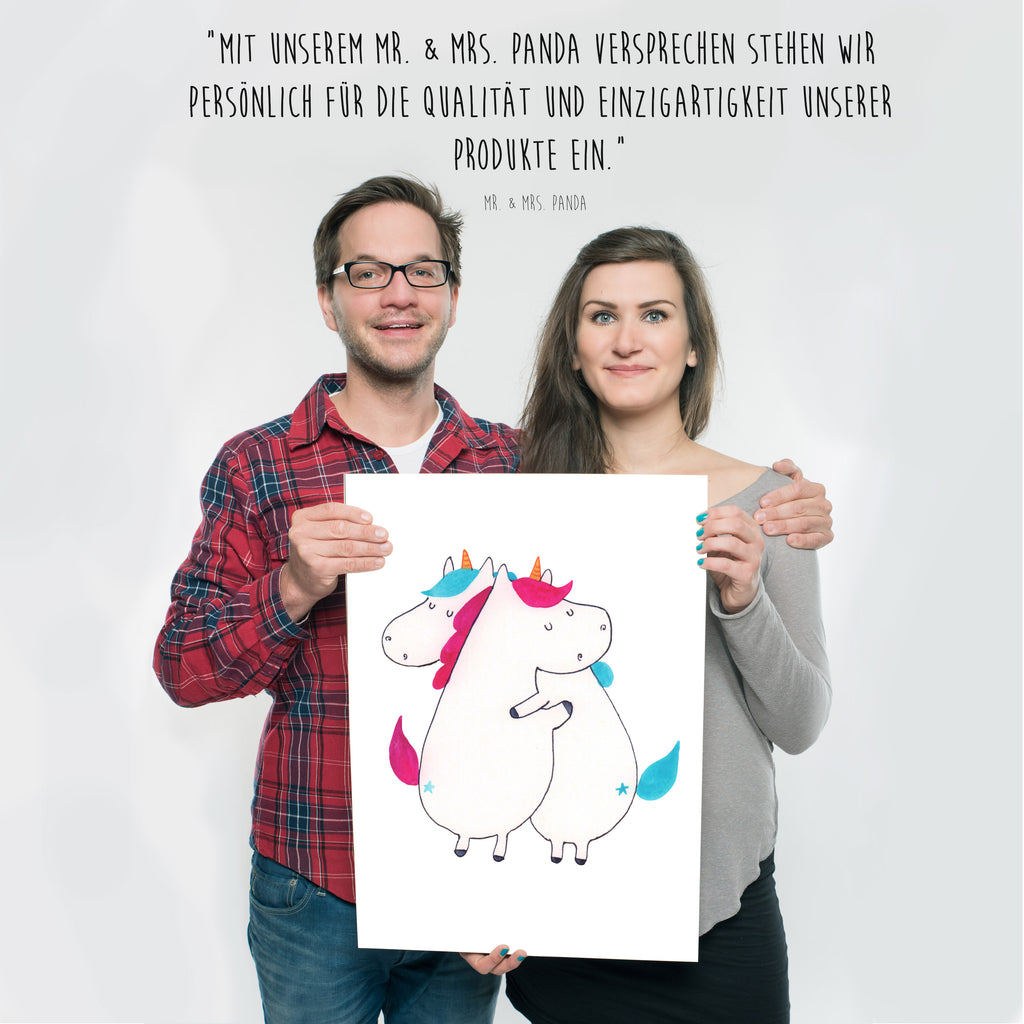 Poster Einhörner Umarmen Poster, Wandposter, Bild, Wanddeko, Küchenposter, Kinderposter, Wanddeko Bild, Raumdekoration, Wanddekoration, Handgemaltes Poster, Mr. & Mrs. Panda Poster, Designposter, Kunstdruck, Posterdruck, Einhorn, Einhörner, Einhorn Deko, Pegasus, Unicorn, Freundinnen, Freundin, BFF, Schwester, Schwestern, Familie, Geschwister, Sister, Liebe