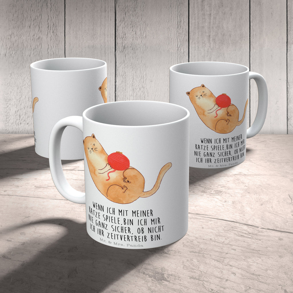 Tasse Katzen Wollknäul Katzen, Katze, Kater, Mietze, Cat, Cats, Katzenhalter, Katzenbesitzerin, Haustier, Wollknäuel, Wolle, Spielen, Spiel, verspielt,	 Becher, Kaffeetasse, Kaffeebecher, Tee, Frühstück, Büro  Katze, Katzenmotiv, Katzenfan, Katzendeko, Katzenfreund, Katzenliebhaber, Katzenprodukte, Katzenartikel, Katzenaccessoires, Katzensouvenirs, Katzenliebhaberprodukte, Katzenmotive