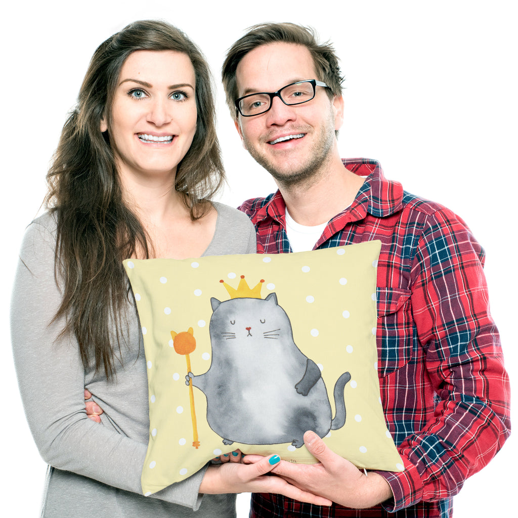 40x40 Kissen Katzen Koenig Kissenhülle, Kopfkissen, Sofakissen, Dekokissen, Motivkissen, Katze, Katzenmotiv, Katzenfan, Katzendeko, Katzenfreund, Katzenliebhaber, Katzenprodukte, Katzenartikel, Katzenaccessoires, Katzensouvenirs, Katzenliebhaberprodukte, Katzenmotive, Katzen, Kater, Mietze, Cat, Cats, Katzenhalter, Katzenbesitzerin, Haustier, König, Königin, Queen, Familie, Mietzhaus, Wohnung, erste eigenen Wohnung, Umzug, Einzug