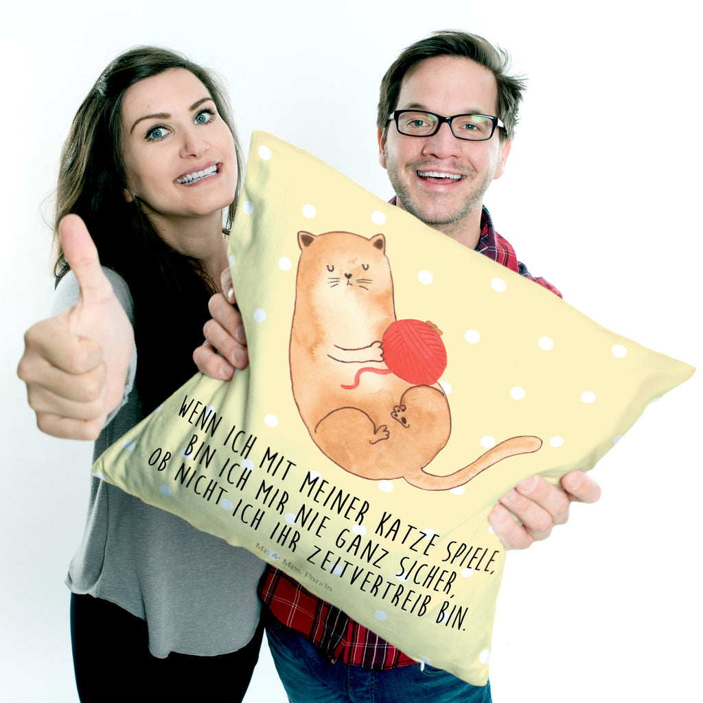 40x40 Kissen Katzen Wollknäul Kissenhülle, Kopfkissen, Sofakissen, Dekokissen, Motivkissen, Katze, Katzenmotiv, Katzenfan, Katzendeko, Katzenfreund, Katzenliebhaber, Katzenprodukte, Katzenartikel, Katzenaccessoires, Katzensouvenirs, Katzenliebhaberprodukte, Katzenmotive, Katzen, Kater, Mietze, Cat, Cats, Katzenhalter, Katzenbesitzerin, Haustier, Wollknäuel, Wolle, Spielen, Spiel, verspielt