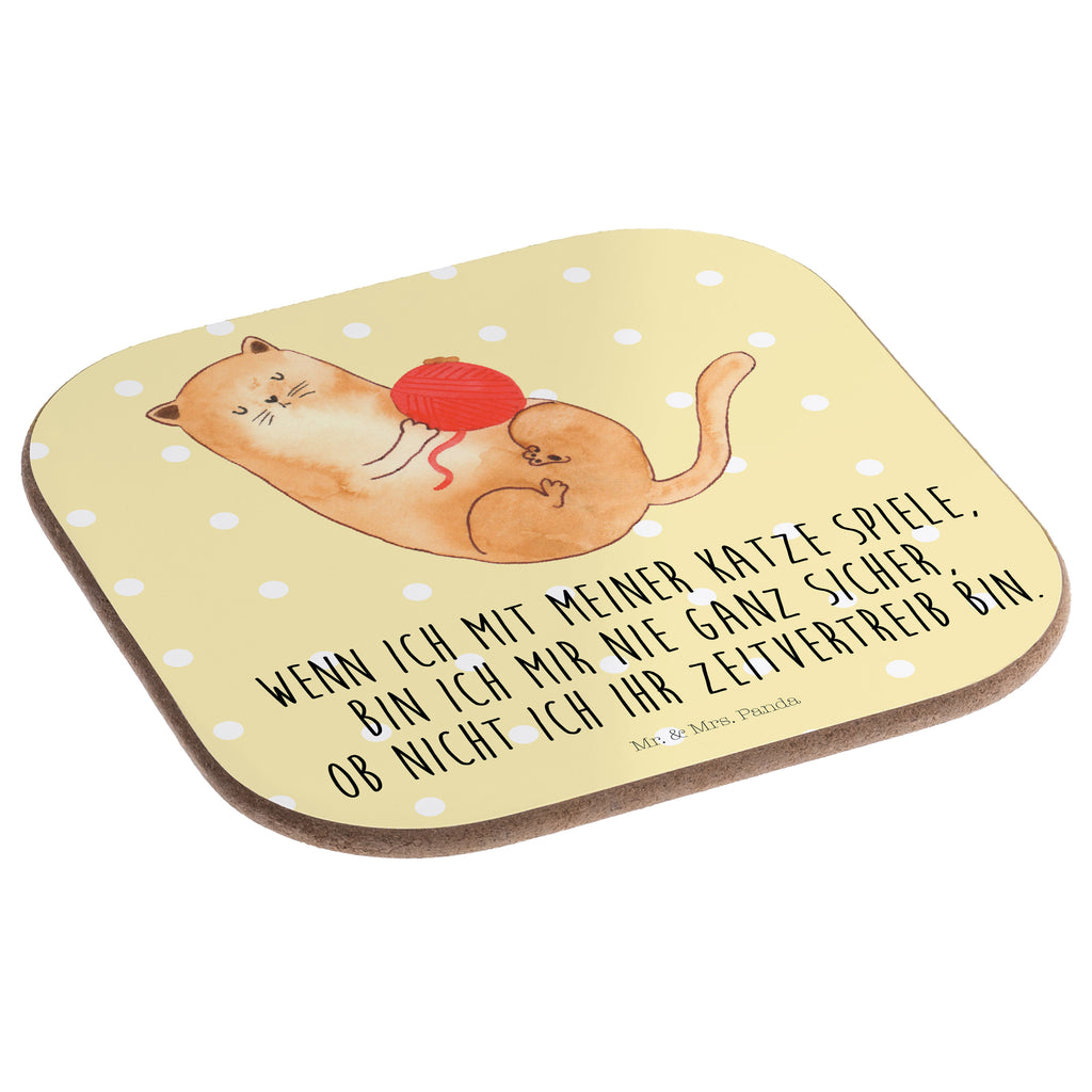 Quadratische Untersetzer Katzen Wollknäul Bierdeckel, Glasuntersetzer, Untersetzer Gläser, Getränkeuntersetzer, Katze, Katzenmotiv, Katzenfan, Katzendeko, Katzenfreund, Katzenliebhaber, Katzenprodukte, Katzenartikel, Katzenaccessoires, Katzensouvenirs, Katzenliebhaberprodukte, Katzenmotive, Katzen, Kater, Mietze, Cat, Cats, Katzenhalter, Katzenbesitzerin, Haustier, Wollknäuel, Wolle, Spielen, Spiel, verspielt
