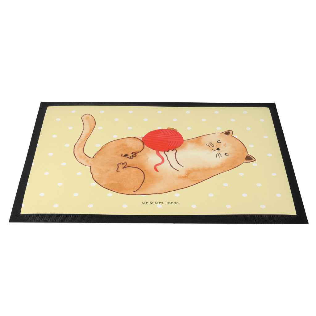 Fußmatte Katzen Wollknäul Katzen, Katze, Kater, Mietze, Cat, Cats, Katzenhalter, Katzenbesitzerin, Haustier, Wollknäuel, Wolle, Spielen, Spiel, verspielt,	 Türvorleger, Schmutzmatte, Fußabtreter, Matte, Schmutzfänger, Fußabstreifer, Schmutzfangmatte, Türmatte, Motivfußmatte,  Haustürmatte, Vorleger  Katze, Katzenmotiv, Katzenfan, Katzendeko, Katzenfreund, Katzenliebhaber, Katzenprodukte, Katzenartikel, Katzenaccessoires, Katzensouvenirs, Katzenliebhaberprodukte, Katzenmotive