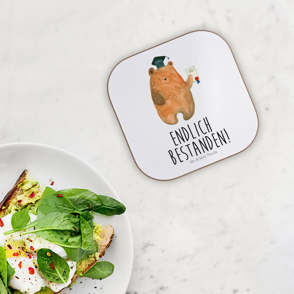 Quadratische Untersetzer Prüfungsbär Bierdeckel, Glasuntersetzer, Untersetzer Gläser, Getränkeuntersetzer, Bär, Teddy, Teddybär, Abitur, Prüfungen, Prüfung bestanden, Abschluss, Zeugnis, Abschlusszeugnis