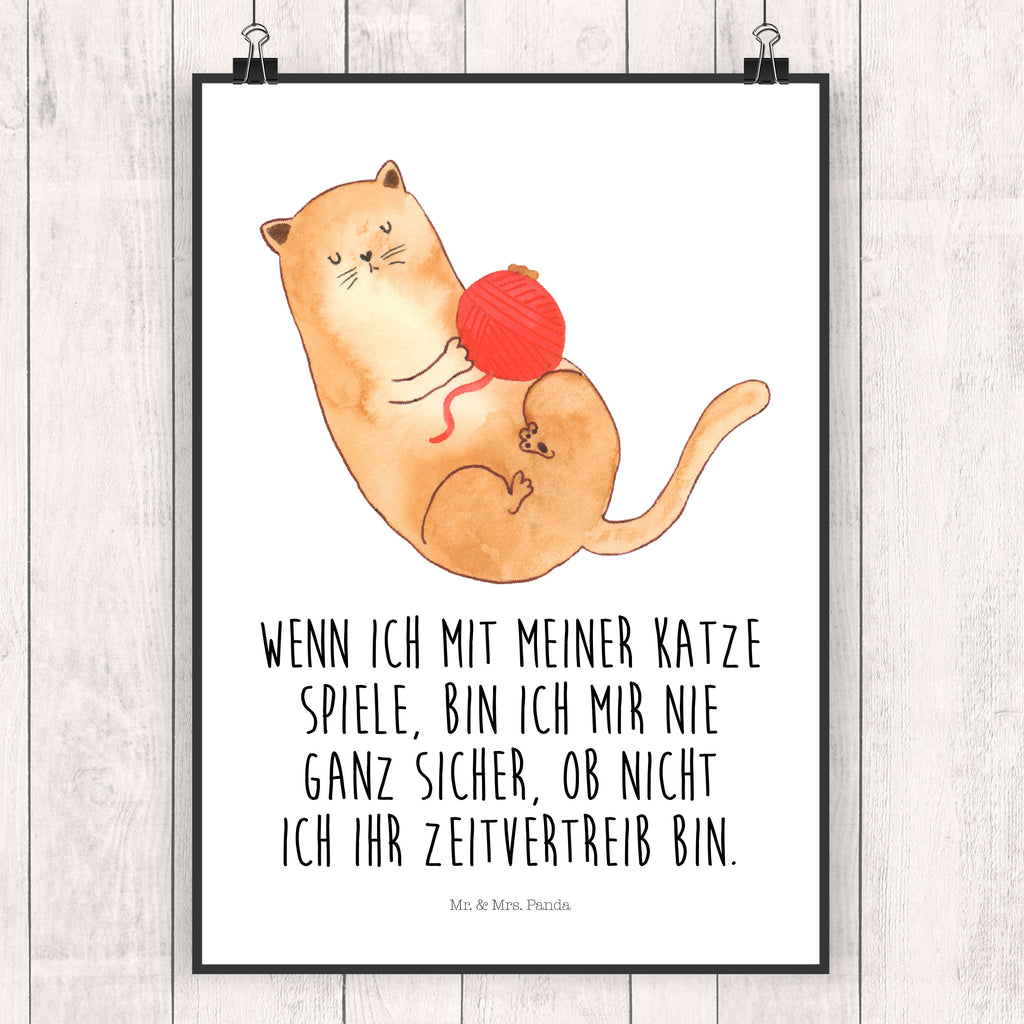 Poster Katzen Wollknäul Poster, Wandposter, Bild, Wanddeko, Küchenposter, Kinderposter, Wanddeko Bild, Raumdekoration, Wanddekoration, Handgemaltes Poster, Mr. & Mrs. Panda Poster, Designposter, Kunstdruck, Posterdruck, Katze, Katzenmotiv, Katzenfan, Katzendeko, Katzenfreund, Katzenliebhaber, Katzenprodukte, Katzenartikel, Katzenaccessoires, Katzensouvenirs, Katzenliebhaberprodukte, Katzenmotive, Katzen, Kater, Mietze, Cat, Cats, Katzenhalter, Katzenbesitzerin, Haustier, Wollknäuel, Wolle, Spielen, Spiel, verspielt