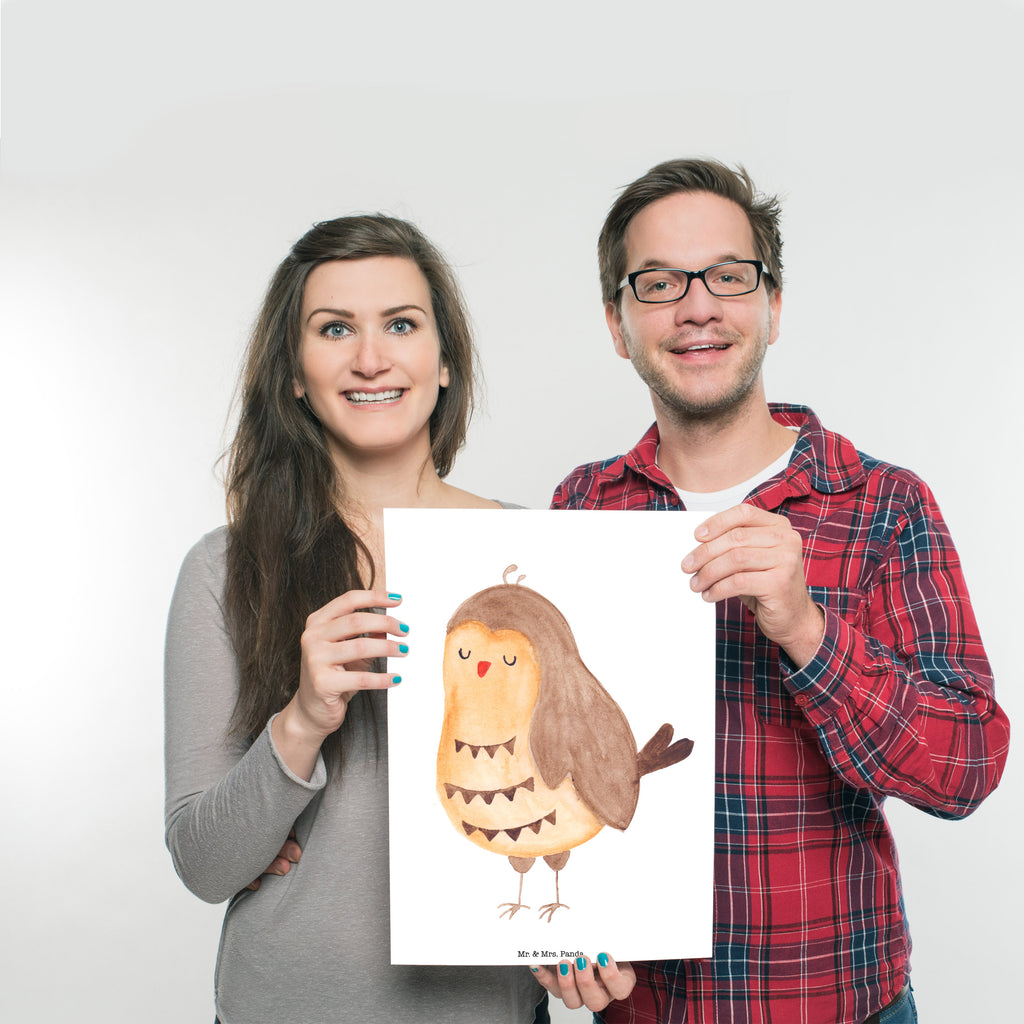 Poster Eule Zufrieden Poster, Wandposter, Bild, Wanddeko, Küchenposter, Kinderposter, Wanddeko Bild, Raumdekoration, Wanddekoration, Handgemaltes Poster, Mr. & Mrs. Panda Poster, Designposter, Kunstdruck, Posterdruck, Eule, Eule Spruch, Eule deko, Owl, Liebe Spruch, Romantisch, Wortspiel lustig, Spruch schön, Geschenk Hochzeitstag