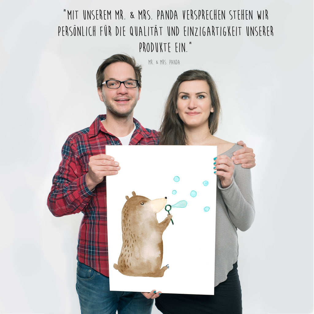 Poster Bär Seifenblasen Poster, Wandposter, Bild, Wanddeko, Küchenposter, Kinderposter, Wanddeko Bild, Raumdekoration, Wanddekoration, Handgemaltes Poster, Mr. & Mrs. Panda Poster, Designposter, Kunstdruck, Posterdruck, Bär, Teddy, Teddybär, Seifenblasen Bär Lustig Sein Glücklich Traurig Happy