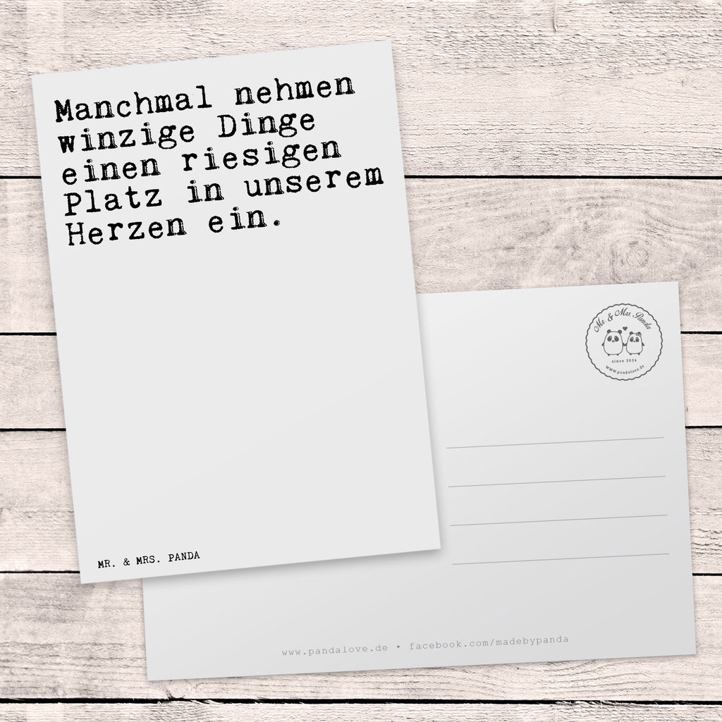 Postkarte Sprüche und Zitate Manchmal nehmen winzige Dinge einen riesigen Platz in unserem Herzen ein. Geschenkkarte, Grußkarte, Karte, Einladung, Ansichtskarte, Geburtstagskarte, Einladungskarte, Spruch, Sprüche, lustig, Weisheiten, Zitate, Spruch Sprüche Weisheiten Zitate Lustig Weisheit Worte