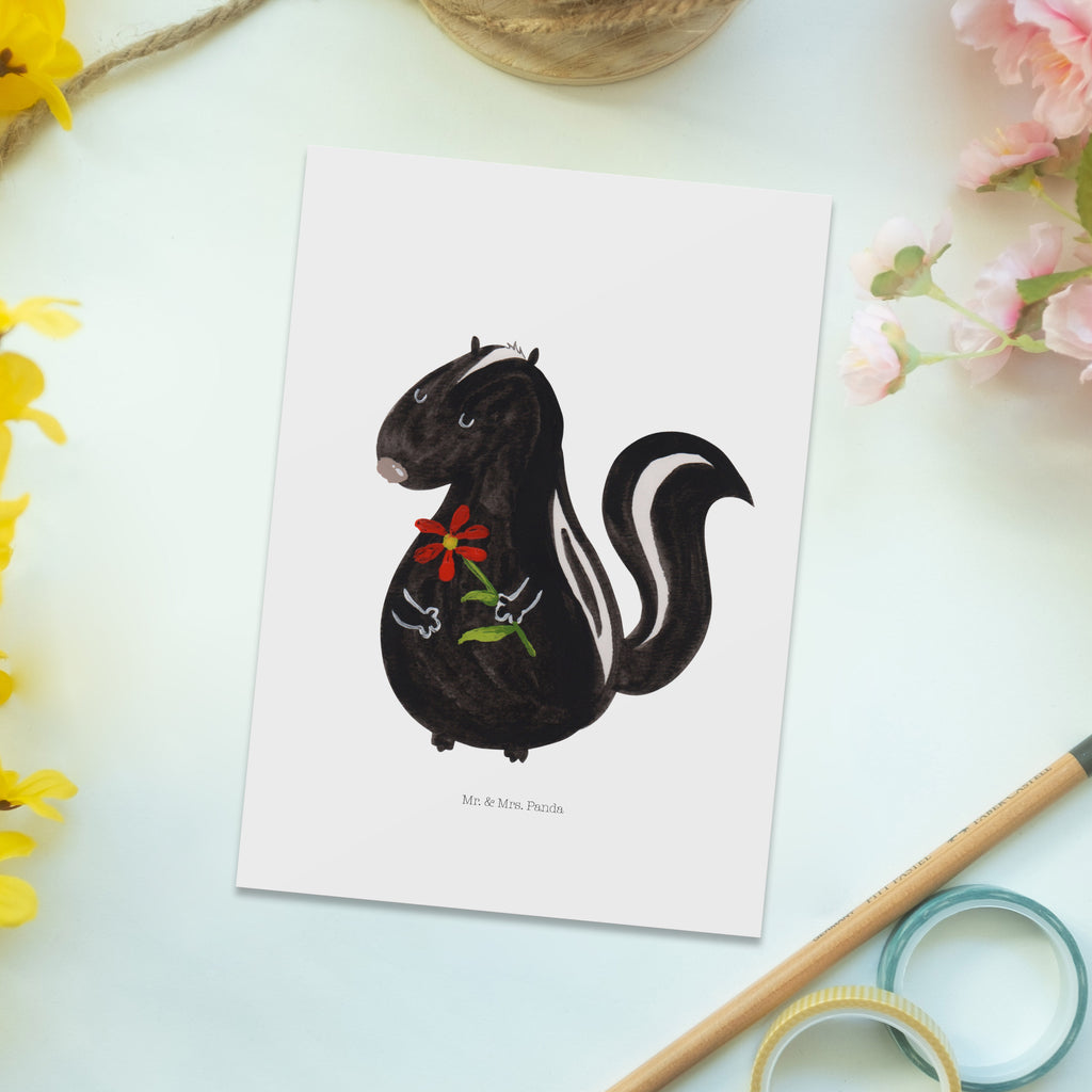 Postkarte Stinktier Blume Geschenkkarte, Grußkarte, Karte, Einladung, Ansichtskarte, Geburtstagskarte, Einladungskarte, Dankeskarte, Stinktier, Skunk, Wildtier, Raubtier, Stinker, Stinki, Tagträumer, verträumt, Dreams, Träume