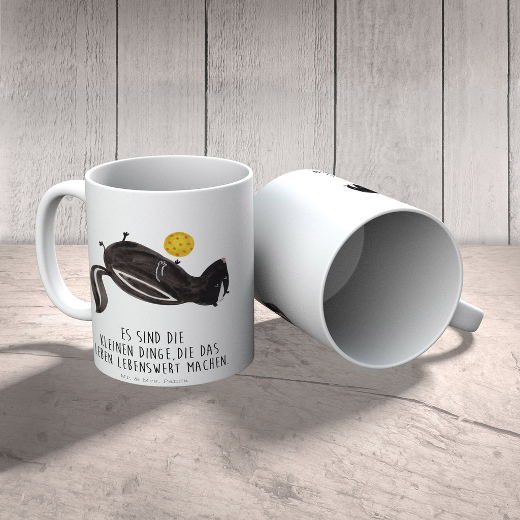 Tasse Stinktier Ball Stinktier, Skunk, Wildtier, Raubtier, Stinker, Stinki, verspielt, Weisheit,  Becher, Kaffeetasse, Kaffeebecher, Tee, Frühstück, Büro  Stinktier, Skunk
