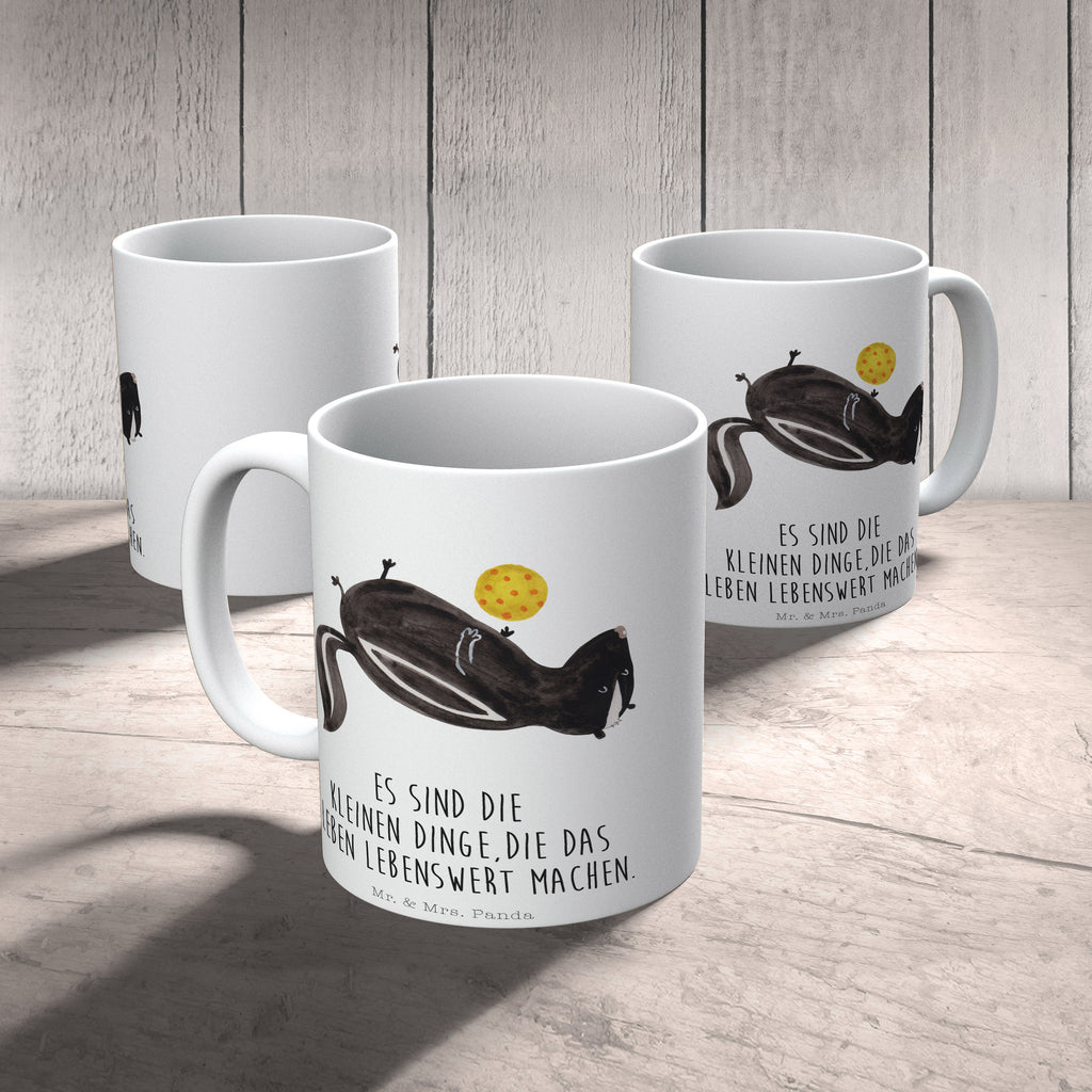 Tasse Stinktier Ball Stinktier, Skunk, Wildtier, Raubtier, Stinker, Stinki, verspielt, Weisheit,  Becher, Kaffeetasse, Kaffeebecher, Tee, Frühstück, Büro  Stinktier, Skunk