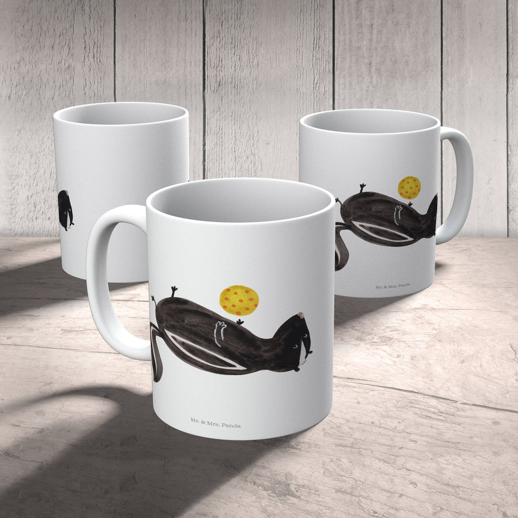 Tasse Stinktier Ball Stinktier, Skunk, Wildtier, Raubtier, Stinker, Stinki, verspielt, Weisheit,  Becher, Kaffeetasse, Kaffeebecher, Tee, Frühstück, Büro  Stinktier, Skunk