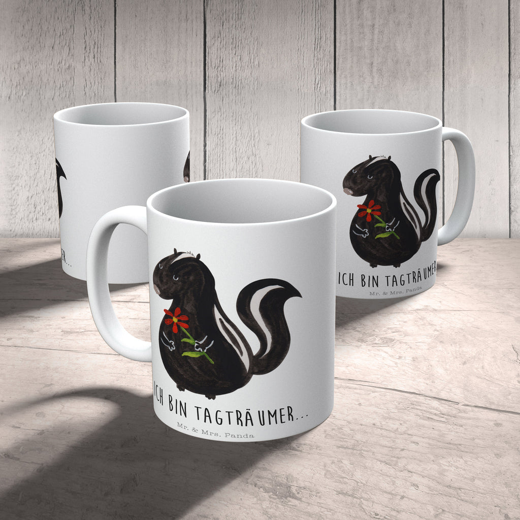 Tasse Stinktier Blume Stinktier, Skunk, Wildtier, Raubtier, Stinker, Stinki, Tagträumer, verträumt, Dreams, Träume Becher, Kaffeetasse, Kaffeebecher, Tee, Frühstück, Büro  Stinktier, Skunk