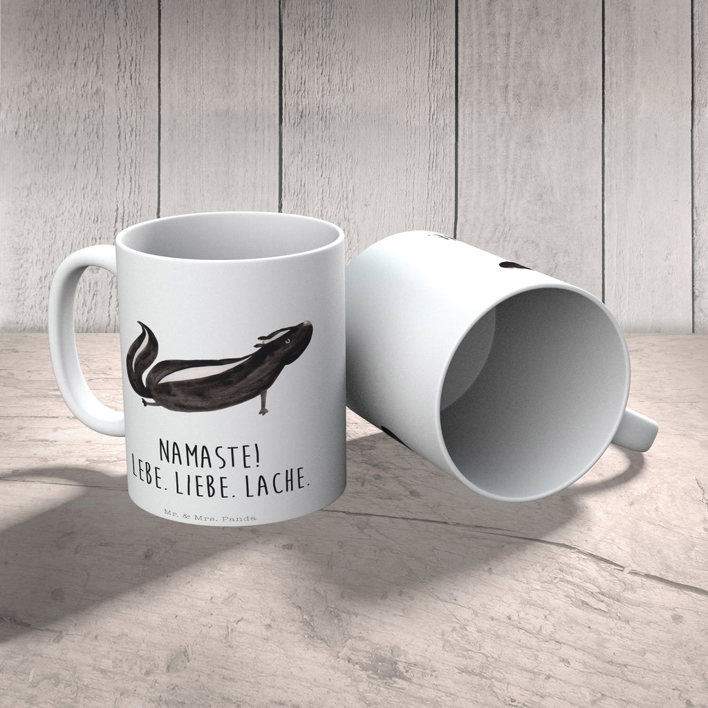 Tasse Stinktier Yoga Stinktier, Skunk, Wildtier, Raubtier, Stinker, Stinki, Yoga, Namaste, Lebe, Liebe, Lache Becher, Kaffeetasse, Kaffeebecher, Tee, Frühstück, Büro  Stinktier, Skunk