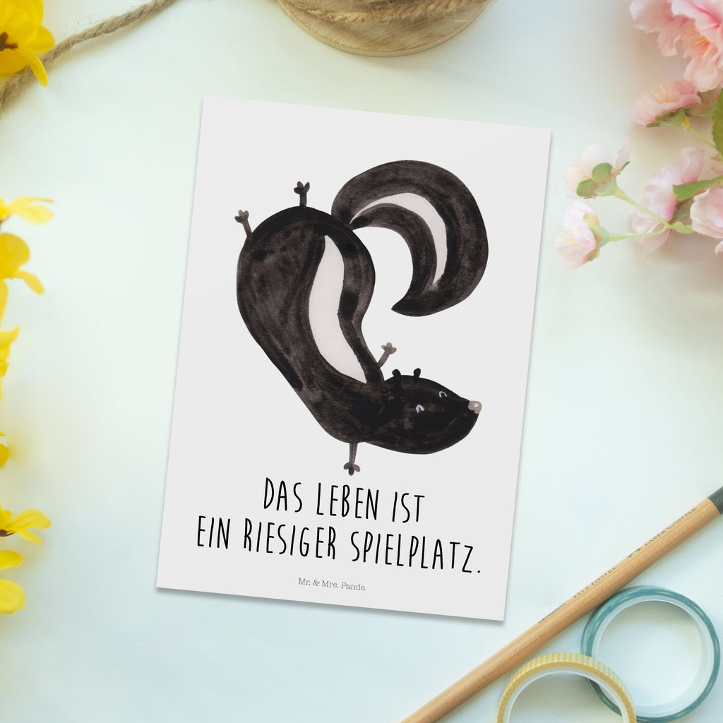 Postkarte Stinktier Handstand Geschenkkarte, Grußkarte, Karte, Einladung, Ansichtskarte, Geburtstagskarte, Einladungskarte, Dankeskarte, Stinktier, Skunk, Wildtier, Raubtier, Stinker, Stinki, Spielplatz, verpielt, Kind