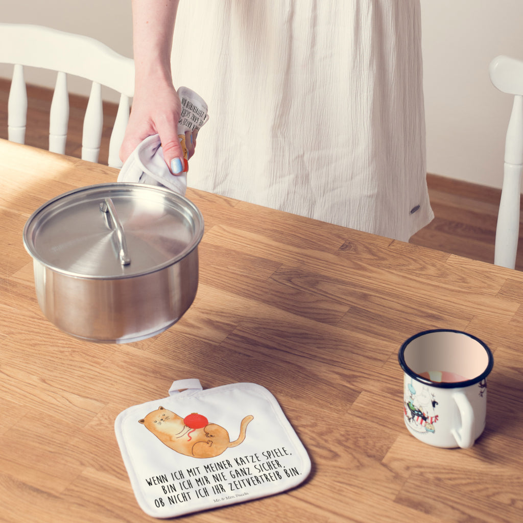 2er Set Topflappen  Katzen Wollknäul Topflappen, Topfuntersetzer, Ofenhandschuh, Topflappen Set, Topflappen lustig, Topflappen mit Spruch, Katze, Katzenmotiv, Katzenfan, Katzendeko, Katzenfreund, Katzenliebhaber, Katzenprodukte, Katzenartikel, Katzenaccessoires, Katzensouvenirs, Katzenliebhaberprodukte, Katzenmotive, Katzen, Kater, Mietze, Cat, Cats, Katzenhalter, Katzenbesitzerin, Haustier, Wollknäuel, Wolle, Spielen, Spiel, verspielt