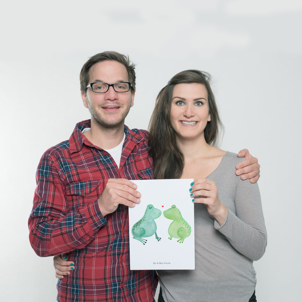 Poster Frosch Liebe Poster, Wandposter, Bild, Wanddeko, Küchenposter, Kinderposter, Wanddeko Bild, Raumdekoration, Wanddekoration, Handgemaltes Poster, Mr. & Mrs. Panda Poster, Designposter, Kunstdruck, Posterdruck, Liebe, Partner, Freund, Freundin, Ehemann, Ehefrau, Heiraten, Verlobung, Heiratsantrag, Liebesgeschenk, Jahrestag, Hocheitstag, Verliebt, Verlobt, Verheiratet, Geschenk Freundin, Geschenk Freund, Liebesbeweis, Hochzeitstag, Geschenk Hochzeit, Frosch, Frösche, Froschkönig, Fröschchen