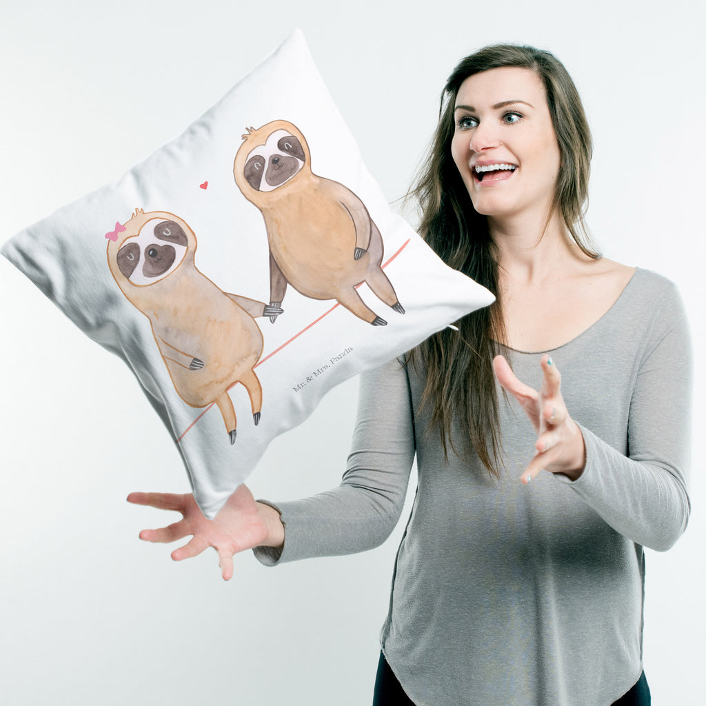 40x40 Kissen Faultier Pärchen Kissenhülle, Kopfkissen, Sofakissen, Dekokissen, Motivkissen, Faultier, Faultier Geschenk, Faultier Deko, Faultiere, faul, Lieblingstier, Liebe, Liebespaar, Faultierliebe, Faultierpärchen, verliebt, verlobt, gemeinsam, relaxen, Pärchen, Beziehung, Langsamkeit