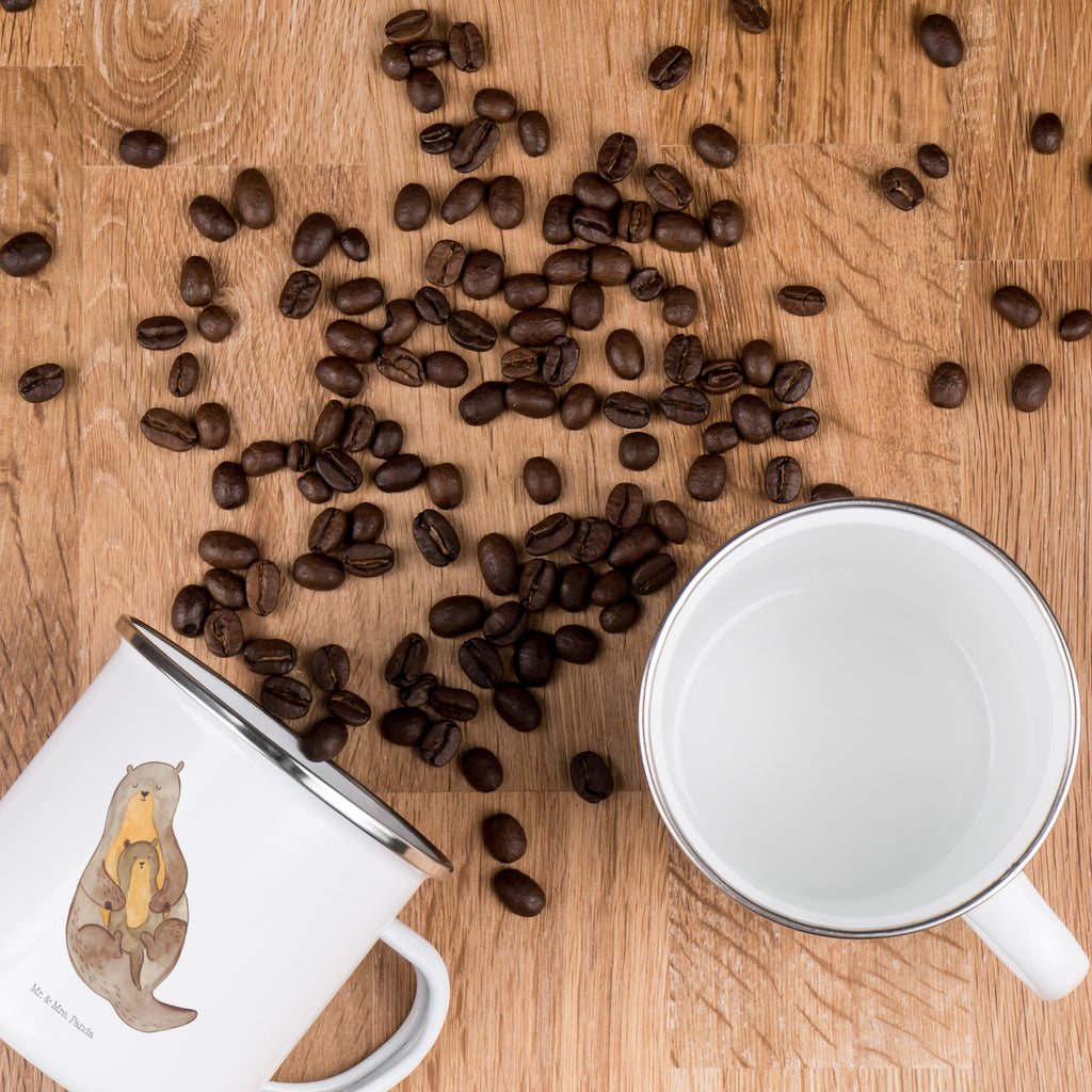 Camping Emaille Tasse Otter mit Kind Campingtasse, Trinkbecher, Metalltasse, Outdoor Tasse, Emaille Trinkbecher, Blechtasse Outdoor, Emaille Campingbecher, Edelstahl Trinkbecher, Metalltasse für Camping, Kaffee Blechtasse, Camping Tasse Metall, Otter, Fischotter, Seeotter, Otter Seeotter See Otter