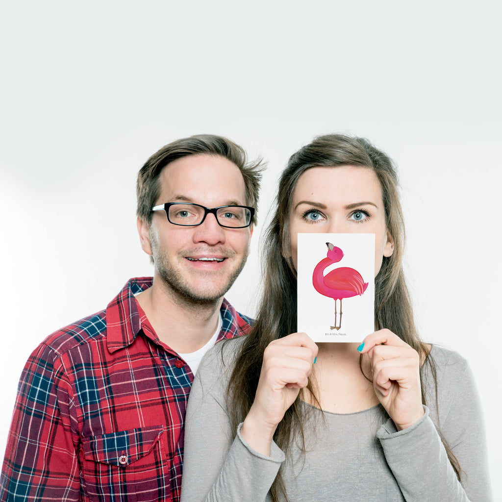Postkarte Flamingo stolz Geschenkkarte, Grußkarte, Karte, Einladung, Ansichtskarte, Geburtstagskarte, Einladungskarte, Flamingo, stolz, Freude, Selbstliebe, Selbstakzeptanz, Freundin, beste Freundin, Tochter, Mama, Schwester