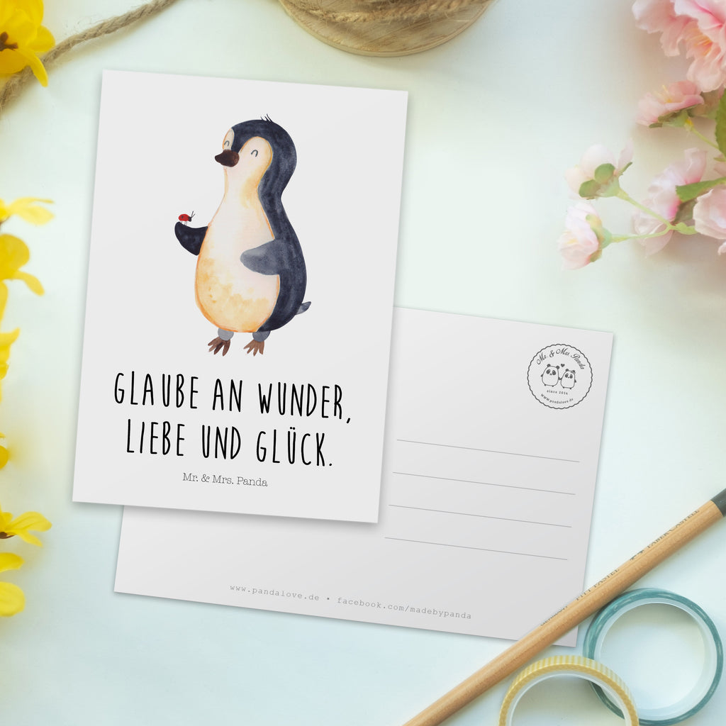 Postkarte Pinguin Marienkäfer Geschenkkarte, Grußkarte, Karte, Einladung, Ansichtskarte, Geburtstagskarte, Einladungskarte, Pinguin, Pinguine, Marienkäfer, Liebe, Wunder, Glück, Freude, Lebensfreude