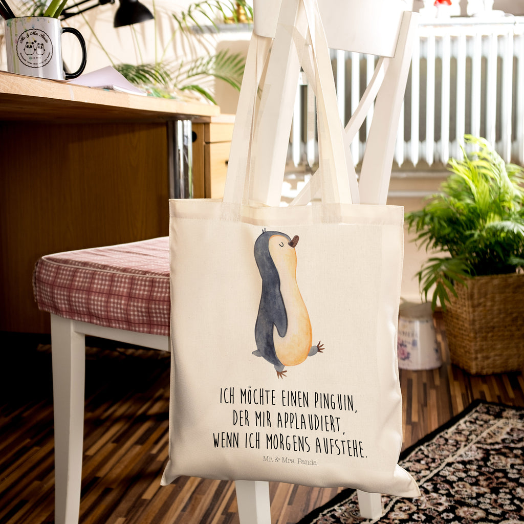 Tragetasche Pinguin marschierend Beuteltasche, Beutel, Einkaufstasche, Jutebeutel, Stoffbeutel, Pinguin, Pinguine, Frühaufsteher, Langschläfer, Bruder, Schwester, Familie
