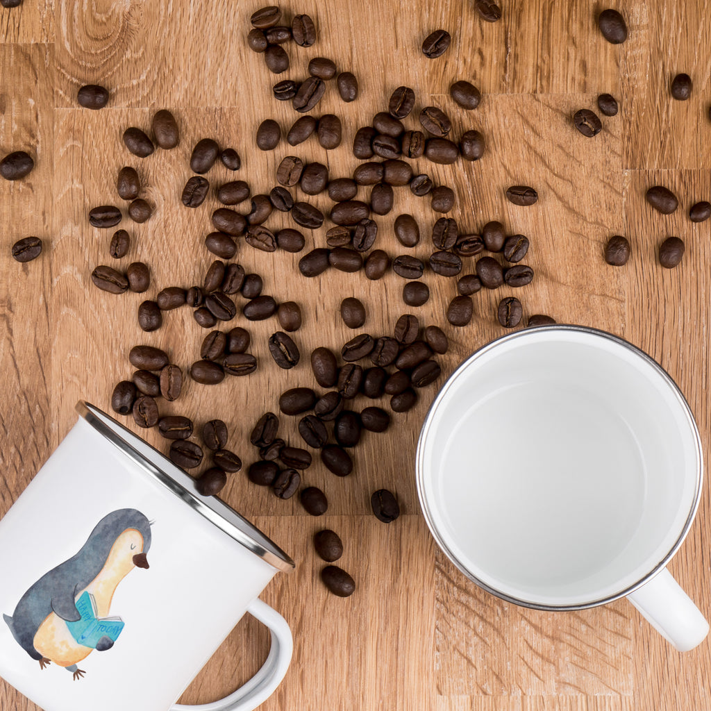 Camping Emaille Tasse Pinguin Buch Campingtasse, Trinkbecher, Metalltasse, Outdoor Tasse, Emaille Trinkbecher, Blechtasse Outdoor, Emaille Campingbecher, Edelstahl Trinkbecher, Metalltasse für Camping, Kaffee Blechtasse, Camping Tasse Metall, Pinguin, Pinguine, Buch, Lesen, Bücherwurm, Nichtstun, Faulenzen, Ferien, Urlaub, Freizeit
