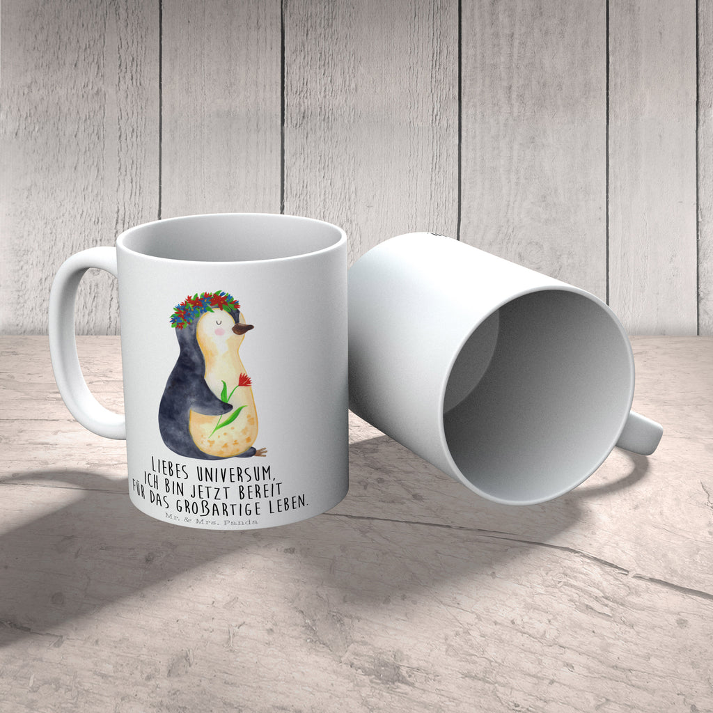 Tasse Pinguin Blumenkranz Pinguin, Pinguine, Blumenkranz, Universum, Leben, Wünsche, Ziele, Lebensziele, Motivation, Lebenslust, Liebeskummer, Geschenkidee	 Becher, Kaffeetasse, Kaffeebecher, Tee, Frühstück, Büro  Pinguin