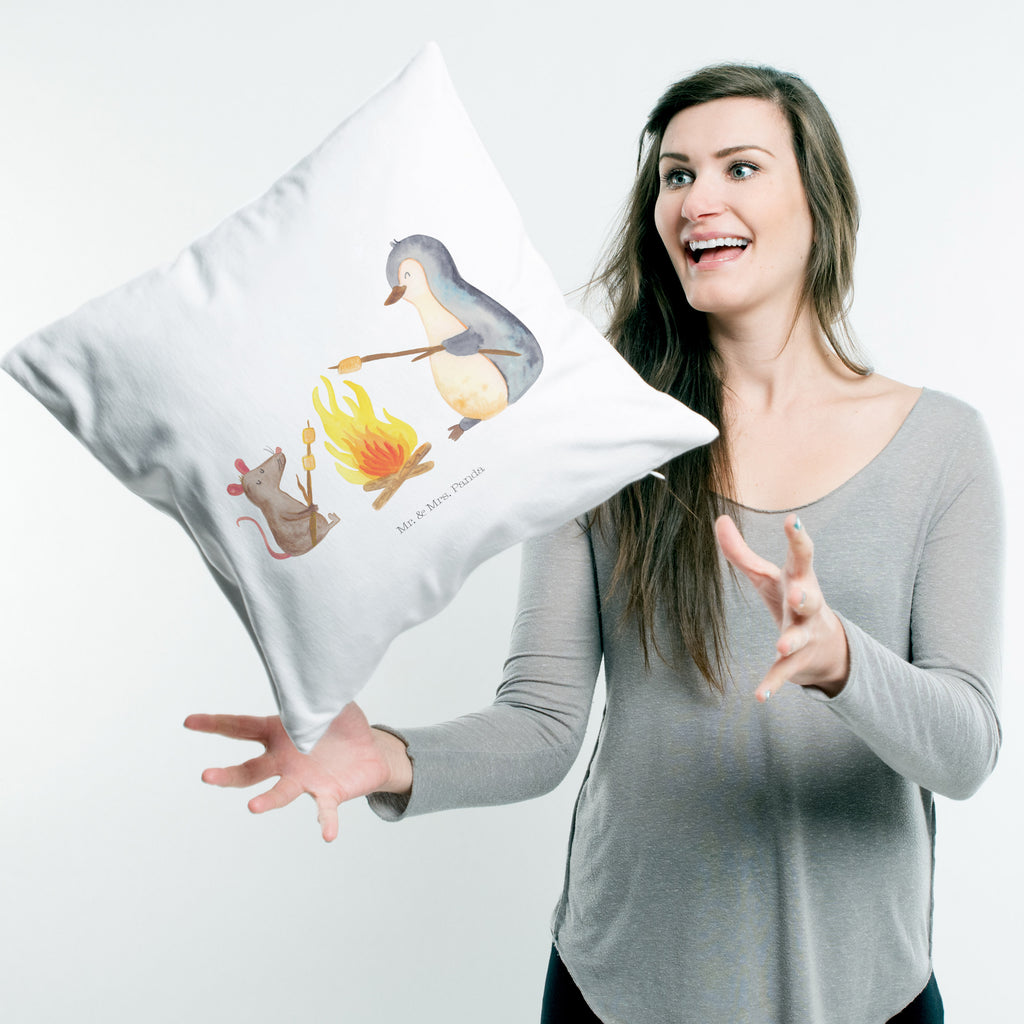 40x40 Kissen Pinguin Lagerfeuer Kissenhülle, Kopfkissen, Sofakissen, Dekokissen, Motivkissen, Pinguin, Maus, Pinguine, Lagerfeuer, Leben, Arbeit, Job, Motivation, Büro, Büroalltag, Lebensspruch, Lebensmotivation, Neustart, Liebe, grillen, Feuer, Marshmallows