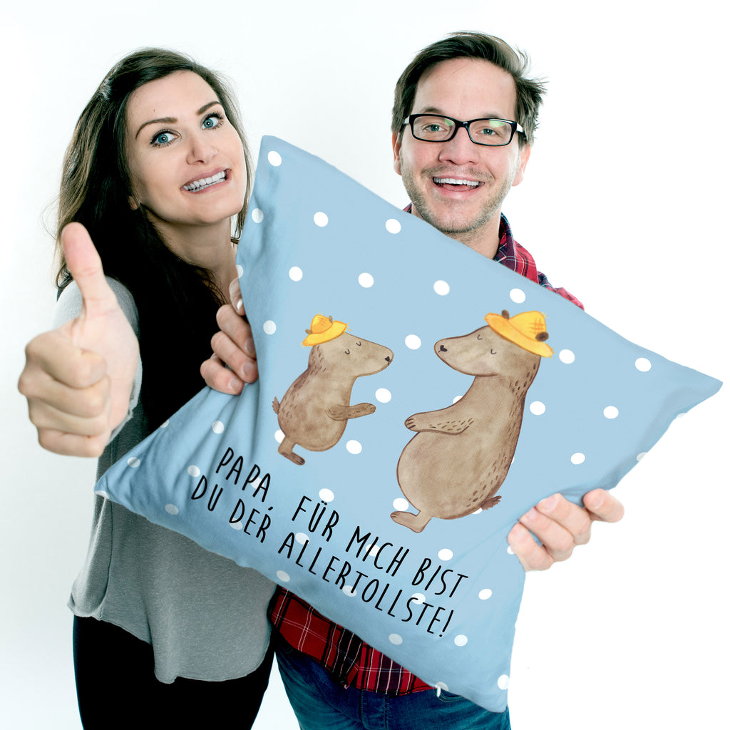 40x40 Kissen Bären mit Hut Kissenhülle, Kopfkissen, Sofakissen, Dekokissen, Motivkissen, Familie, Vatertag, Muttertag, Bruder, Schwester, Mama, Papa, Oma, Opa, Bär, Bären, Vater, Papi, Paps, Dad, Daddy, Lieblingsmensch, Sohn, Söhne, Kind, Kinder, Vater-Sohn, Family, Vorbild