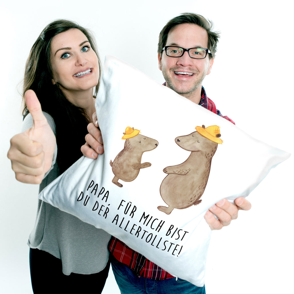 40x40 Kissen Bären mit Hut Kissenhülle, Kopfkissen, Sofakissen, Dekokissen, Motivkissen, Familie, Vatertag, Muttertag, Bruder, Schwester, Mama, Papa, Oma, Opa, Bär, Bären, Vater, Papi, Paps, Dad, Daddy, Lieblingsmensch, Sohn, Söhne, Kind, Kinder, Vater-Sohn, Family, Vorbild