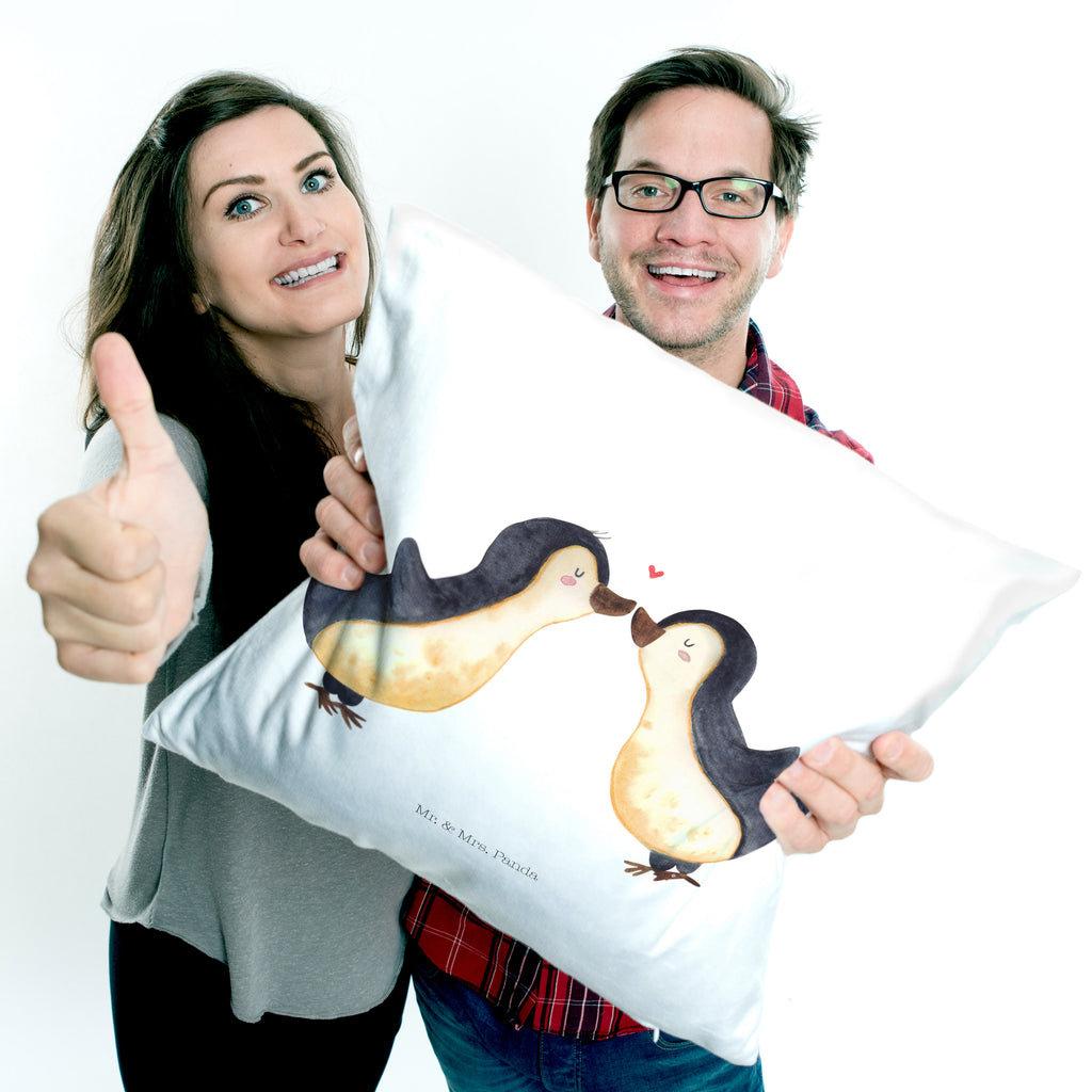 40x40 Kissen Pinguin Liebe Kissenhülle, Kopfkissen, Sofakissen, Dekokissen, Motivkissen, Liebe, Partner, Freund, Freundin, Ehemann, Ehefrau, Heiraten, Verlobung, Heiratsantrag, Liebesgeschenk, Jahrestag, Hocheitstag, Pinguin, Pinguine, Pinguin Paar, Pinguinpaar, Pinguin Liebe, Paar, Pärchen. Liebespaar, Liebesbeweis, Liebesspruch, Hochzeitstag, Geschenk Freund, Geschenk Freundin, Verlobte, Verlobter, Love, Geschenk Hochzeitstag, Geschenkidee, Hochzeit, Gastgeschenk