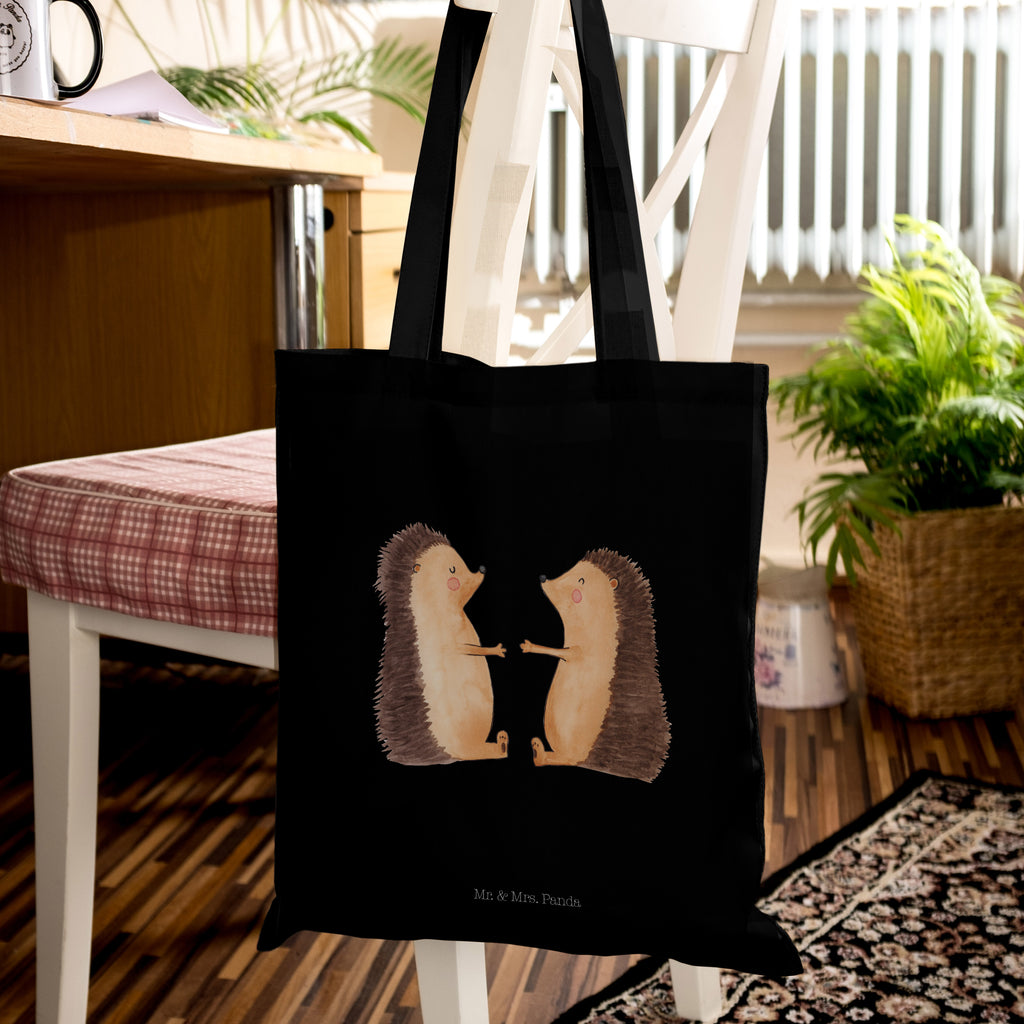 Tragetasche Igel Liebe Beuteltasche, Beutel, Einkaufstasche, Jutebeutel, Stoffbeutel, Liebe, Partner, Freund, Freundin, Ehemann, Ehefrau, Heiraten, Verlobung, Heiratsantrag, Liebesgeschenk, Jahrestag, Hocheitstag, Verliebt, Verlobt, Verheiratet, Geschenk, Liebesbeweis, Hochzeitstag, Hochzeit, Igel