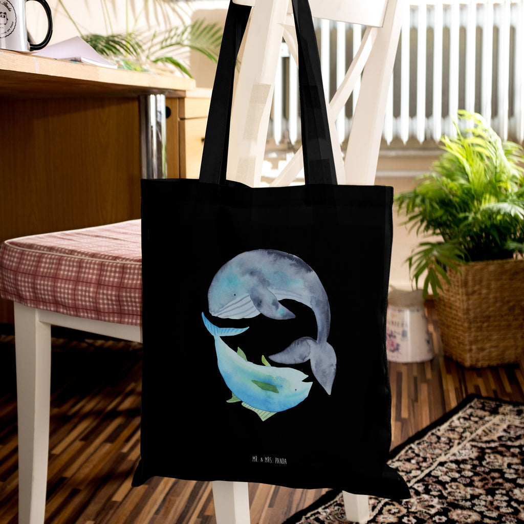 Tragetasche Walfisch & Thunfisch Beuteltasche, Beutel, Einkaufstasche, Jutebeutel, Stoffbeutel, Tiermotive, Gute Laune, lustige Sprüche, Tiere, Wal, Wahl, Tunfisch, Wortwitz lustig, Spruch lustig, Flachwitz, Witz, Spruch des Tages, Flachwitz Geschenk
