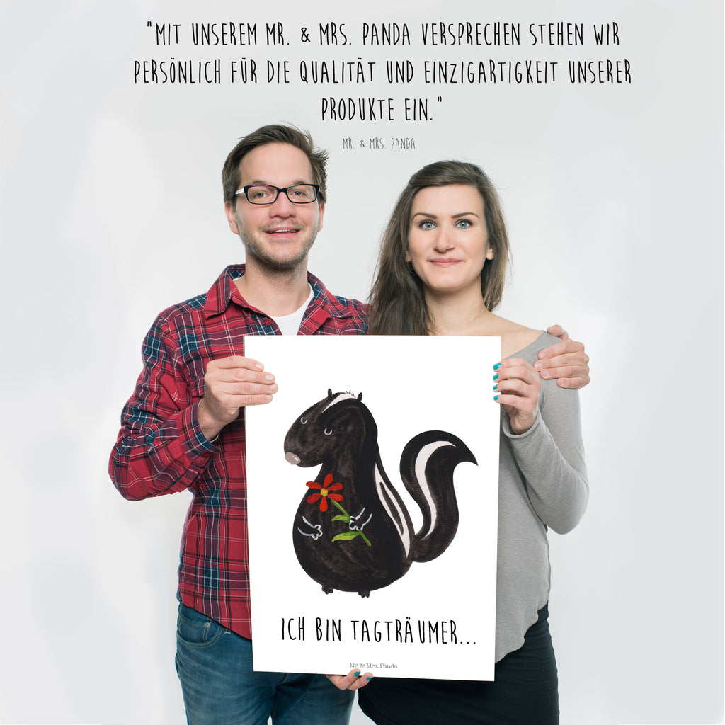 Poster Stinktier Blume Poster, Wandposter, Bild, Wanddeko, Küchenposter, Kinderposter, Wanddeko Bild, Raumdekoration, Wanddekoration, Handgemaltes Poster, Mr. & Mrs. Panda Poster, Designposter, Kunstdruck, Posterdruck, Stinktier, Skunk, Wildtier, Raubtier, Stinker, Stinki, Tagträumer, verträumt, Dreams, Träume