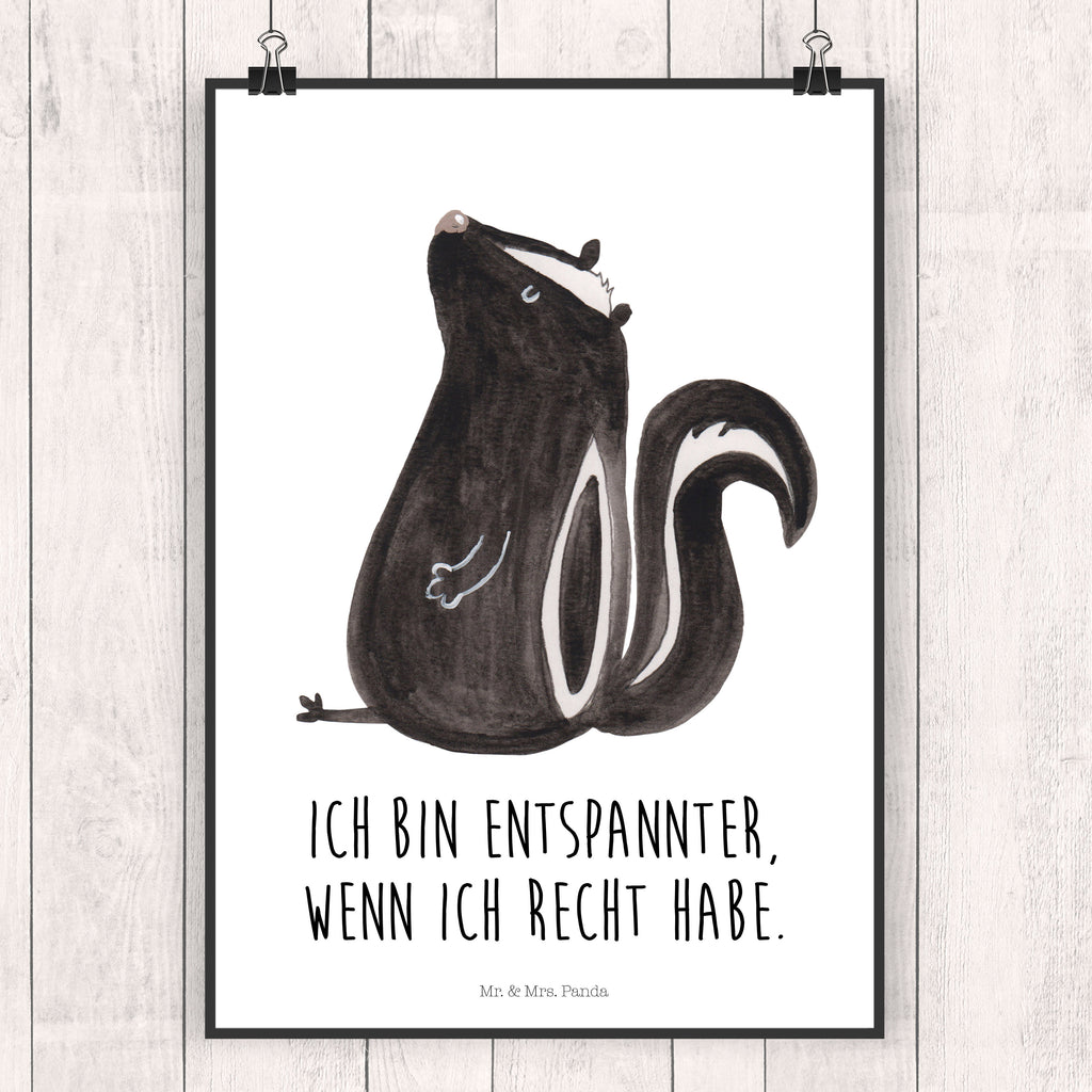 Poster Stinktier sitzend Poster, Wandposter, Bild, Wanddeko, Küchenposter, Kinderposter, Wanddeko Bild, Raumdekoration, Wanddekoration, Handgemaltes Poster, Mr. & Mrs. Panda Poster, Designposter, Kunstdruck, Posterdruck, Stinktier, Skunk, Wildtier, Raubtier, Stinker, Stinki, Spruch, Büro, Recht, Besserwisser