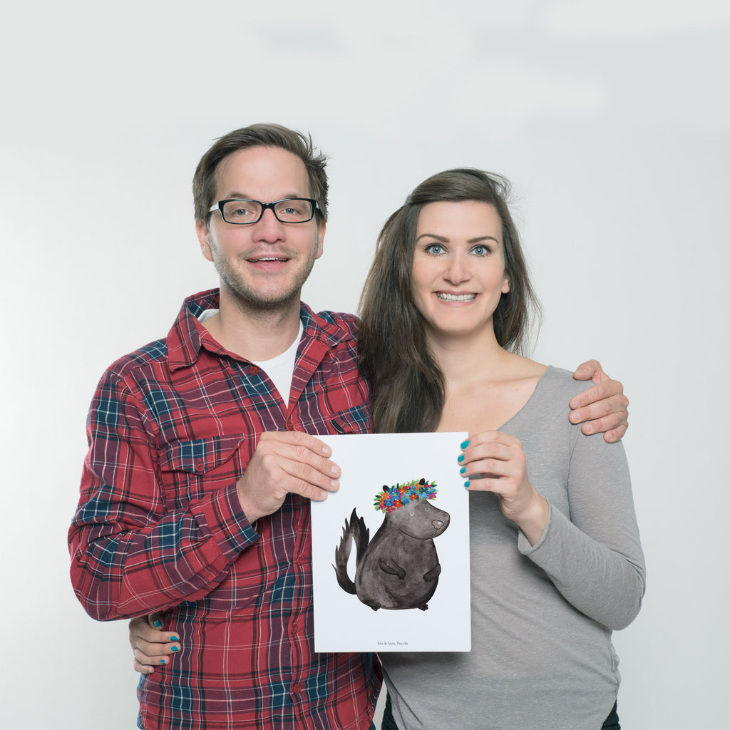 Poster Stinktier Blumenmaedchen Poster, Wandposter, Bild, Wanddeko, Küchenposter, Kinderposter, Wanddeko Bild, Raumdekoration, Wanddekoration, Handgemaltes Poster, Mr. & Mrs. Panda Poster, Designposter, Kunstdruck, Posterdruck, Stinktier, Skunk, Wildtier, Raubtier, Stinker, Stinki, Yoga, Namaste, Lebe, Liebe, Lache