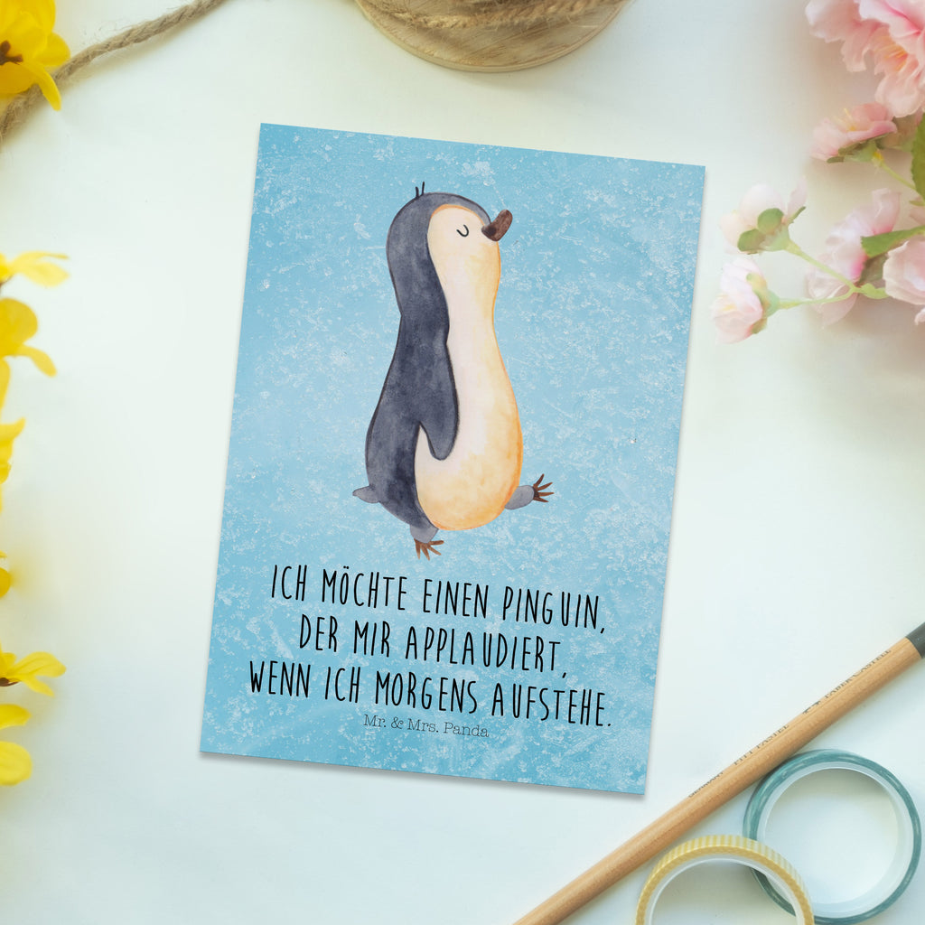 Postkarte Pinguin marschierend Geschenkkarte, Grußkarte, Karte, Einladung, Ansichtskarte, Geburtstagskarte, Einladungskarte, Pinguin, Pinguine, Frühaufsteher, Langschläfer, Bruder, Schwester, Familie