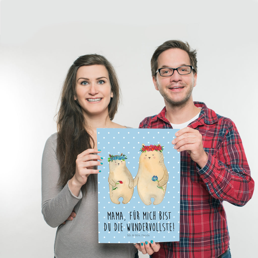 Poster Bären mit Blumenkranz Poster, Wandposter, Bild, Wanddeko, Küchenposter, Kinderposter, Wanddeko Bild, Raumdekoration, Wanddekoration, Handgemaltes Poster, Mr. & Mrs. Panda Poster, Designposter, Kunstdruck, Posterdruck, Familie, Vatertag, Muttertag, Bruder, Schwester, Mama, Papa, Oma, Opa, Bär, Bären, Mutter, Mutti, Mami, Lieblingsmensch, Lieblingsmama, beste Mutter, weltbeste Mama, Geschenk Mama. Muttertag, Tochter, Kind, Kinder, Töchter, Family, Vorbild