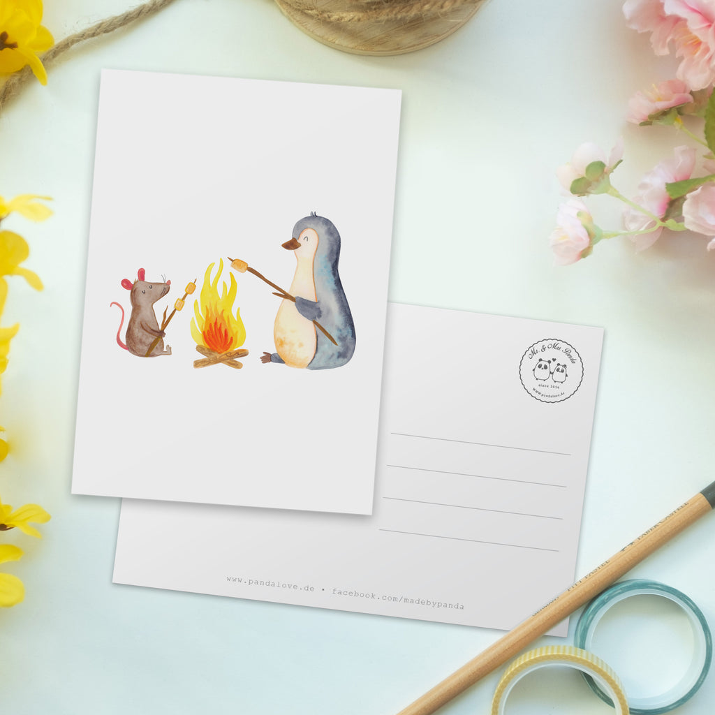 Postkarte Pinguin Lagerfeuer Geschenkkarte, Grußkarte, Karte, Einladung, Ansichtskarte, Geburtstagskarte, Einladungskarte, Pinguin, Maus, Pinguine, Lagerfeuer, Leben, Arbeit, Job, Motivation, Büro, Büroalltag, Lebensspruch, Lebensmotivation, Neustart, Liebe, grillen, Feuer, Marshmallows