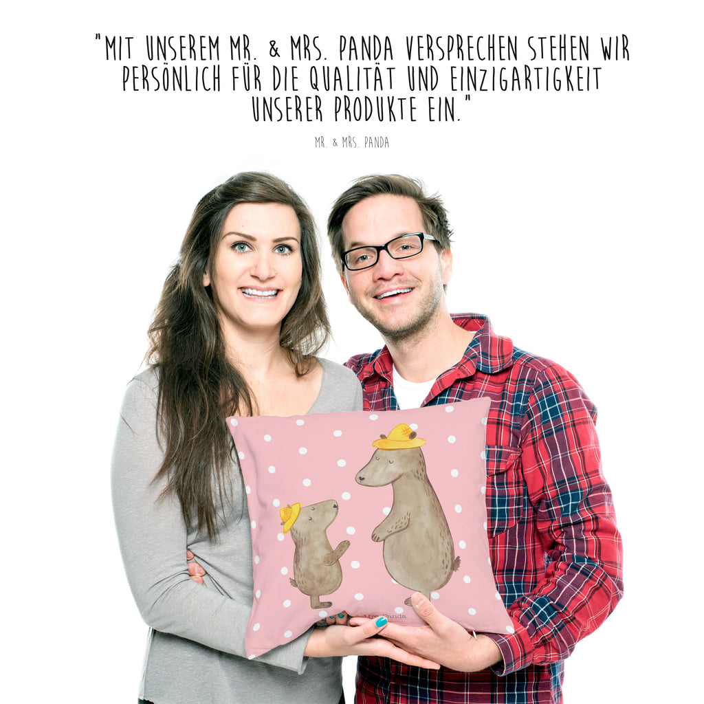 40x40 Kissen Bären mit Hut Kissenhülle, Kopfkissen, Sofakissen, Dekokissen, Motivkissen, Familie, Vatertag, Muttertag, Bruder, Schwester, Mama, Papa, Oma, Opa, Bär, Bären, Vater, Papi, Paps, Dad, Daddy, Lieblingsmensch, Sohn, Söhne, Kind, Kinder, Vater-Sohn, Family, Vorbild