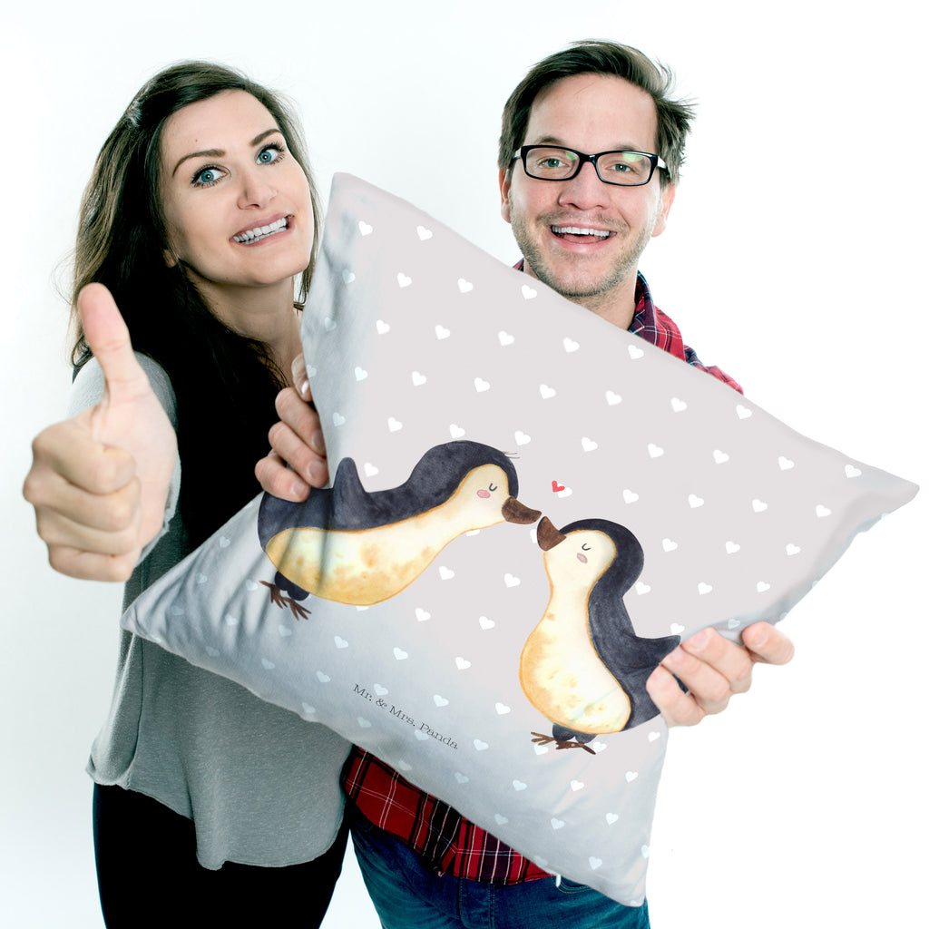 40x40 Kissen Pinguin Liebe Kissenhülle, Kopfkissen, Sofakissen, Dekokissen, Motivkissen, Liebe, Partner, Freund, Freundin, Ehemann, Ehefrau, Heiraten, Verlobung, Heiratsantrag, Liebesgeschenk, Jahrestag, Hocheitstag, Pinguin, Pinguine, Pinguin Paar, Pinguinpaar, Pinguin Liebe, Paar, Pärchen. Liebespaar, Liebesbeweis, Liebesspruch, Hochzeitstag, Geschenk Freund, Geschenk Freundin, Verlobte, Verlobter, Love, Geschenk Hochzeitstag, Geschenkidee, Hochzeit, Gastgeschenk