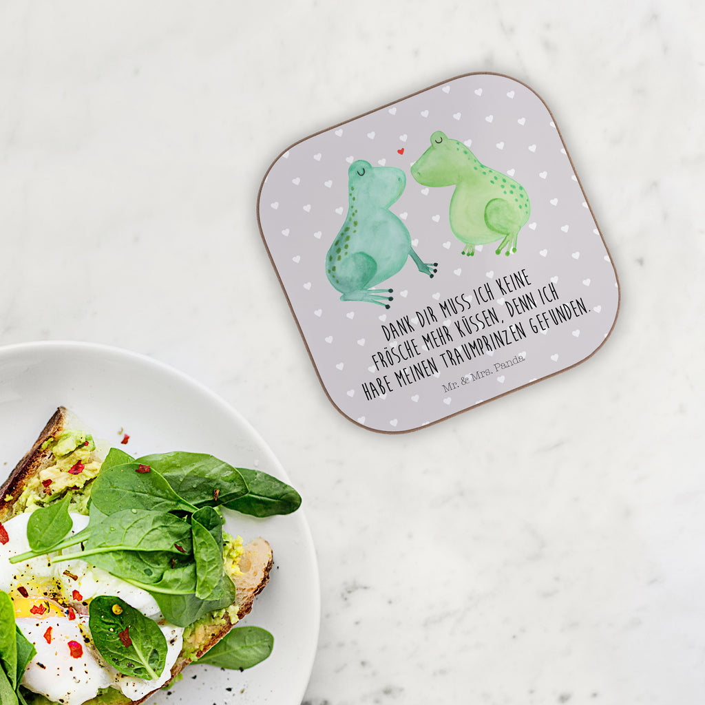 Quadratische Untersetzer Frosch Liebe Bierdeckel, Glasuntersetzer, Untersetzer Gläser, Getränkeuntersetzer, Liebe, Partner, Freund, Freundin, Ehemann, Ehefrau, Heiraten, Verlobung, Heiratsantrag, Liebesgeschenk, Jahrestag, Hocheitstag, Verliebt, Verlobt, Verheiratet, Geschenk Freundin, Geschenk Freund, Liebesbeweis, Hochzeitstag, Geschenk Hochzeit, Frosch, Frösche, Froschkönig, Fröschchen