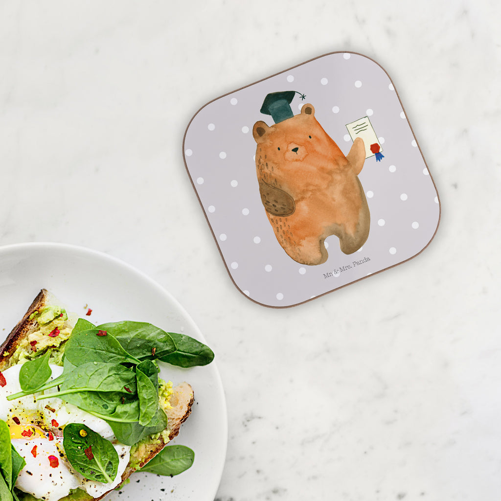Quadratische Untersetzer Prüfungsbär Bierdeckel, Glasuntersetzer, Untersetzer Gläser, Getränkeuntersetzer, Bär, Teddy, Teddybär, Abitur, Prüfungen, Prüfung bestanden, Abschluss, Zeugnis, Abschlusszeugnis