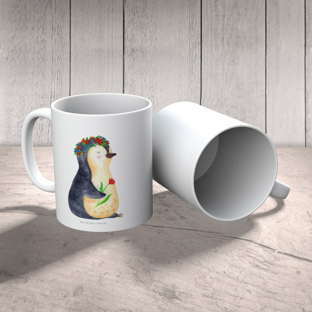 Tasse Pinguin Blumenkranz Pinguin, Pinguine, Blumenkranz, Universum, Leben, Wünsche, Ziele, Lebensziele, Motivation, Lebenslust, Liebeskummer, Geschenkidee	 Becher, Kaffeetasse, Kaffeebecher, Tee, Frühstück, Büro  Pinguin