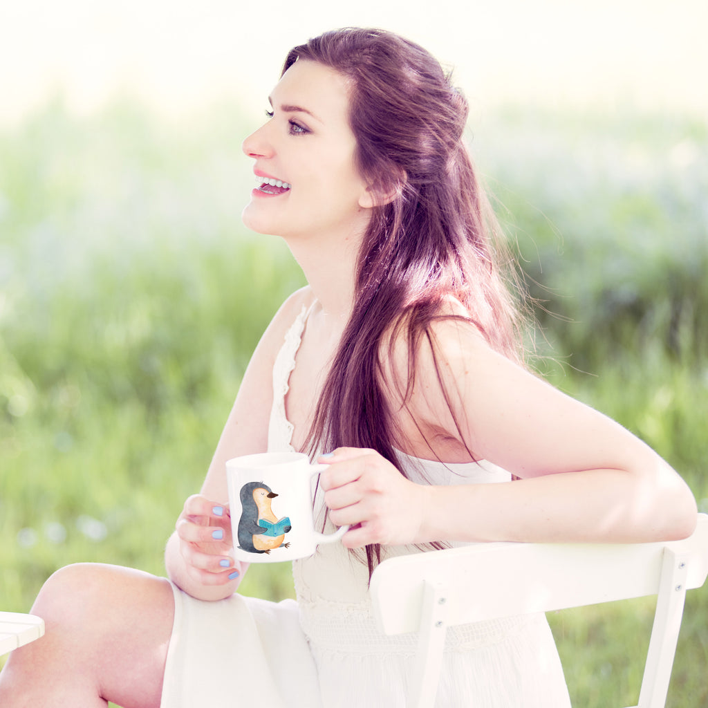 Tasse Pinguin Buch Pinguin, Pinguine, Buch, Lesen, Bücherwurm, Nichtstun, Faulenzen, Ferien, Urlaub, Freizeit,	 Becher, Kaffeetasse, Kaffeebecher, Tee, Frühstück, Büro  Pinguin